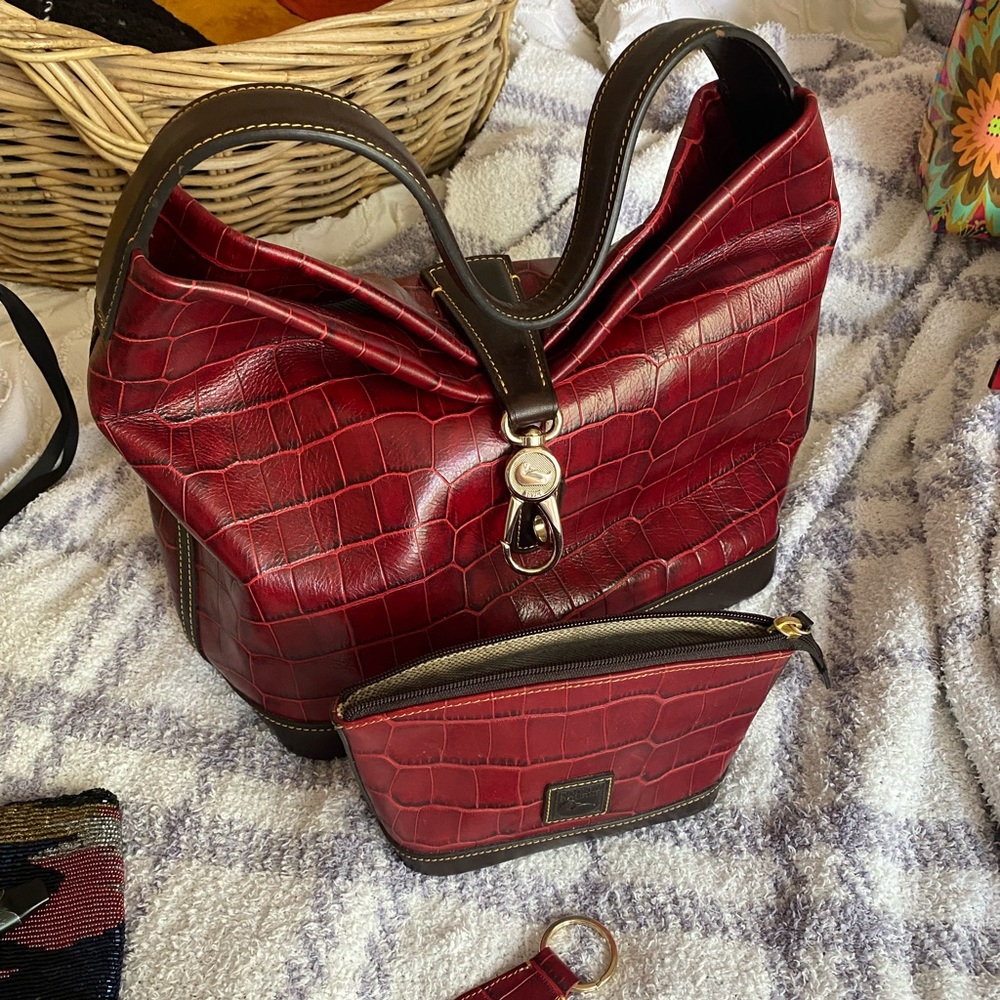 Dooney & Bourke set